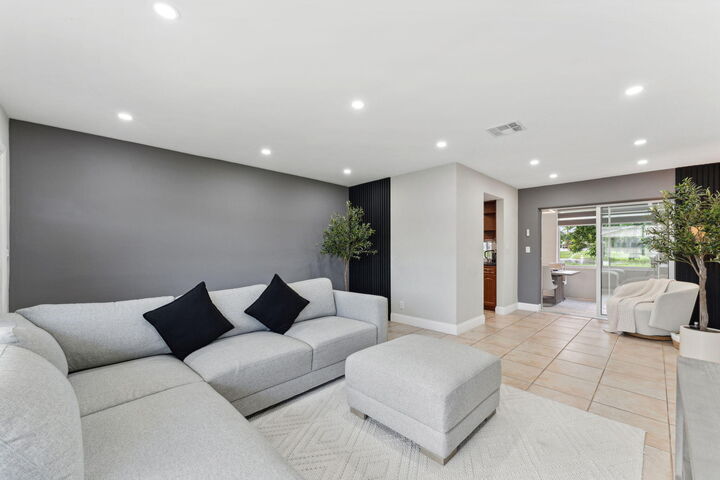 Property Photo:  2929 NW 46th Street  FL 33309