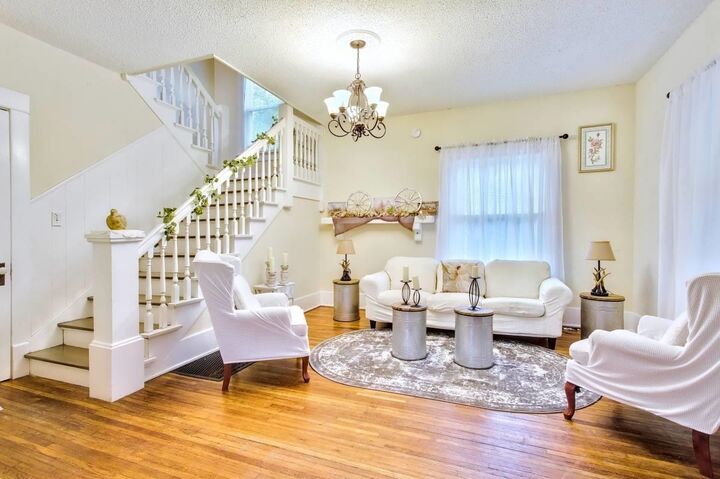 Property Photo:  609 N Garfield Ave  KS 67135