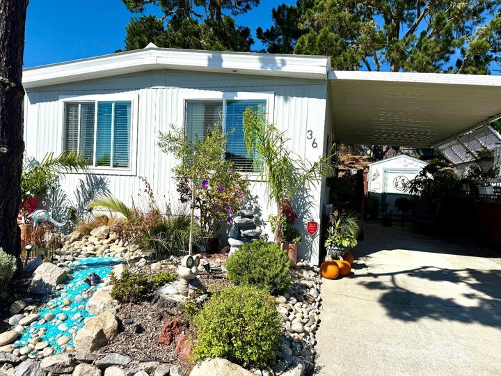 Property Photo:  36 Oceanview 36  CA 94019