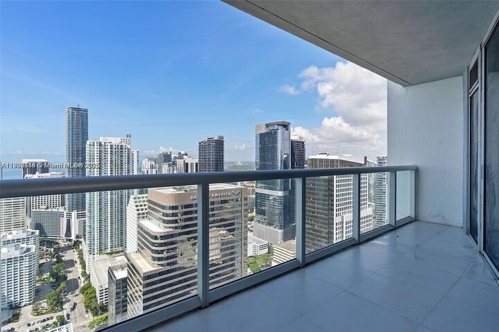 Property Photo:  495 Brickell Ave 5407  FL 33131