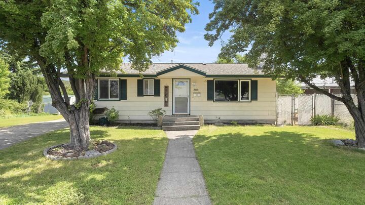 3615 E Buckeye Ct  Spokane WA 99217 photo