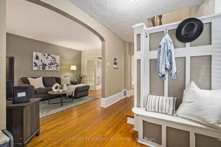 Property Photo:  17 Elmsley Street S  ON K7A 3P1