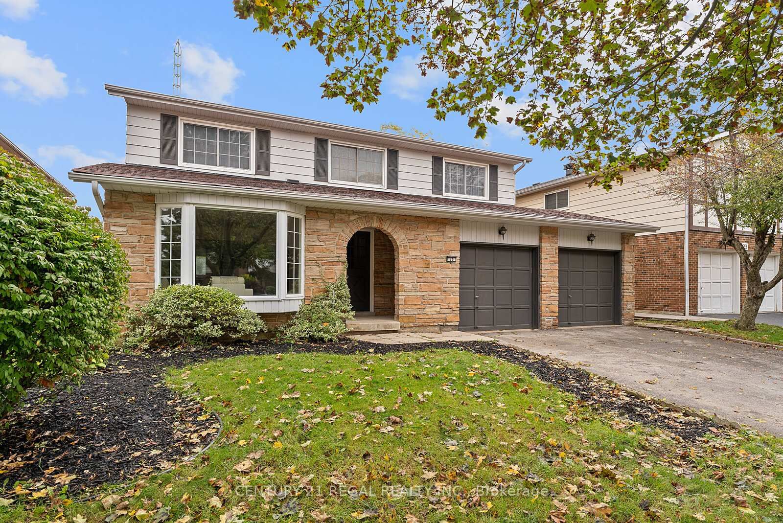 Property Photo:  25 Briarscross Boulevard  ON M1S 3K1