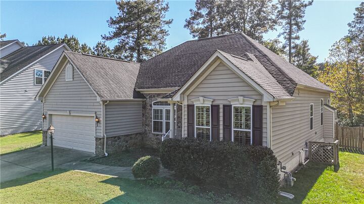 Property Photo:  9331 Ashwood Court  VA 23168 