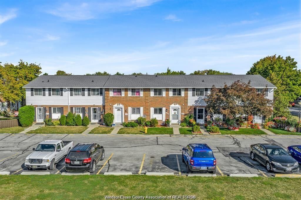 Property Photo:  3073 Meadowbrook Lane 10  ON N8T 3C5 