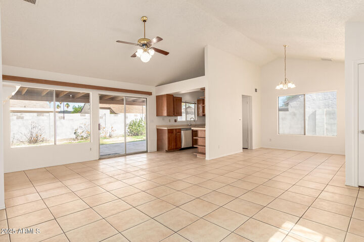 Property Photo:  1508 E Todd Drive  AZ 85283