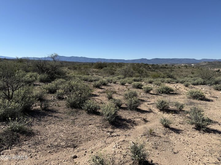 Property Photo:  5164-J N Camino Vista Drive N 2  AZ 86335