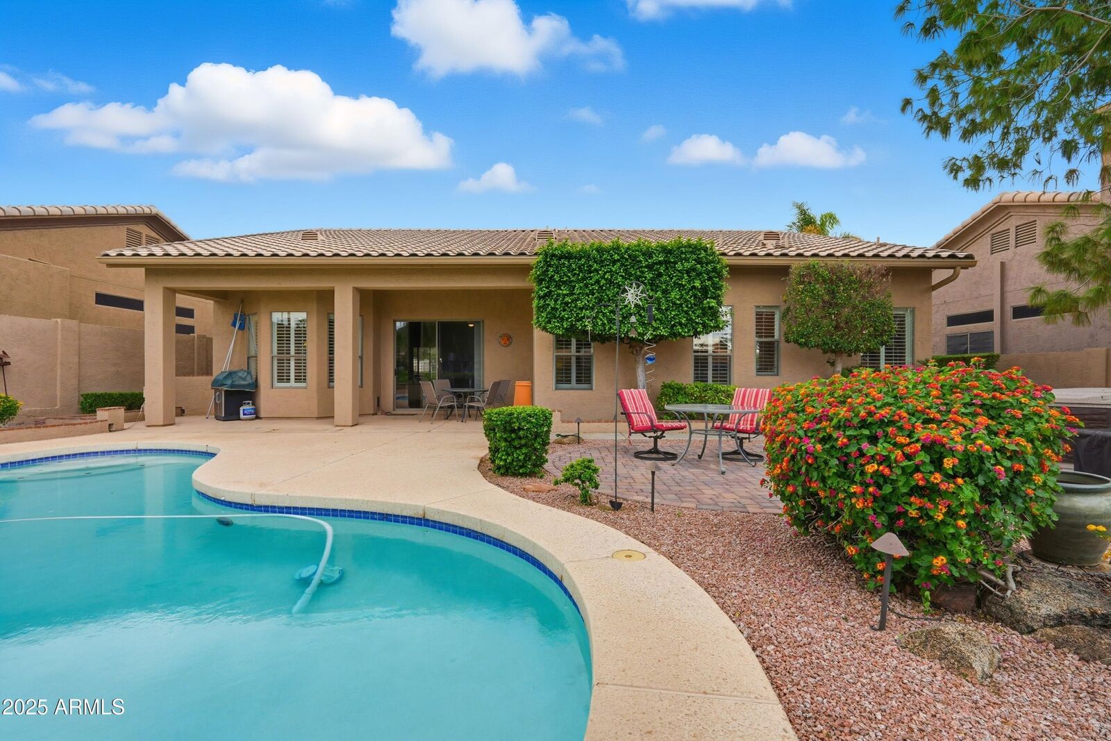 Property Photo: 5680 W Monona Drive AZ 85308