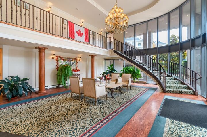 Property Photo: 5775 Hampton Place 1204 BC V6T 2G6