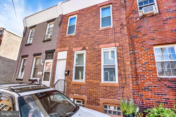 Property Photo:  3019 Weikel Street  PA 19134