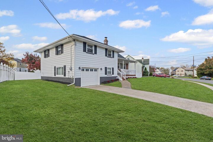 Property Photo:  20 Summer Avenue  NJ 08016 