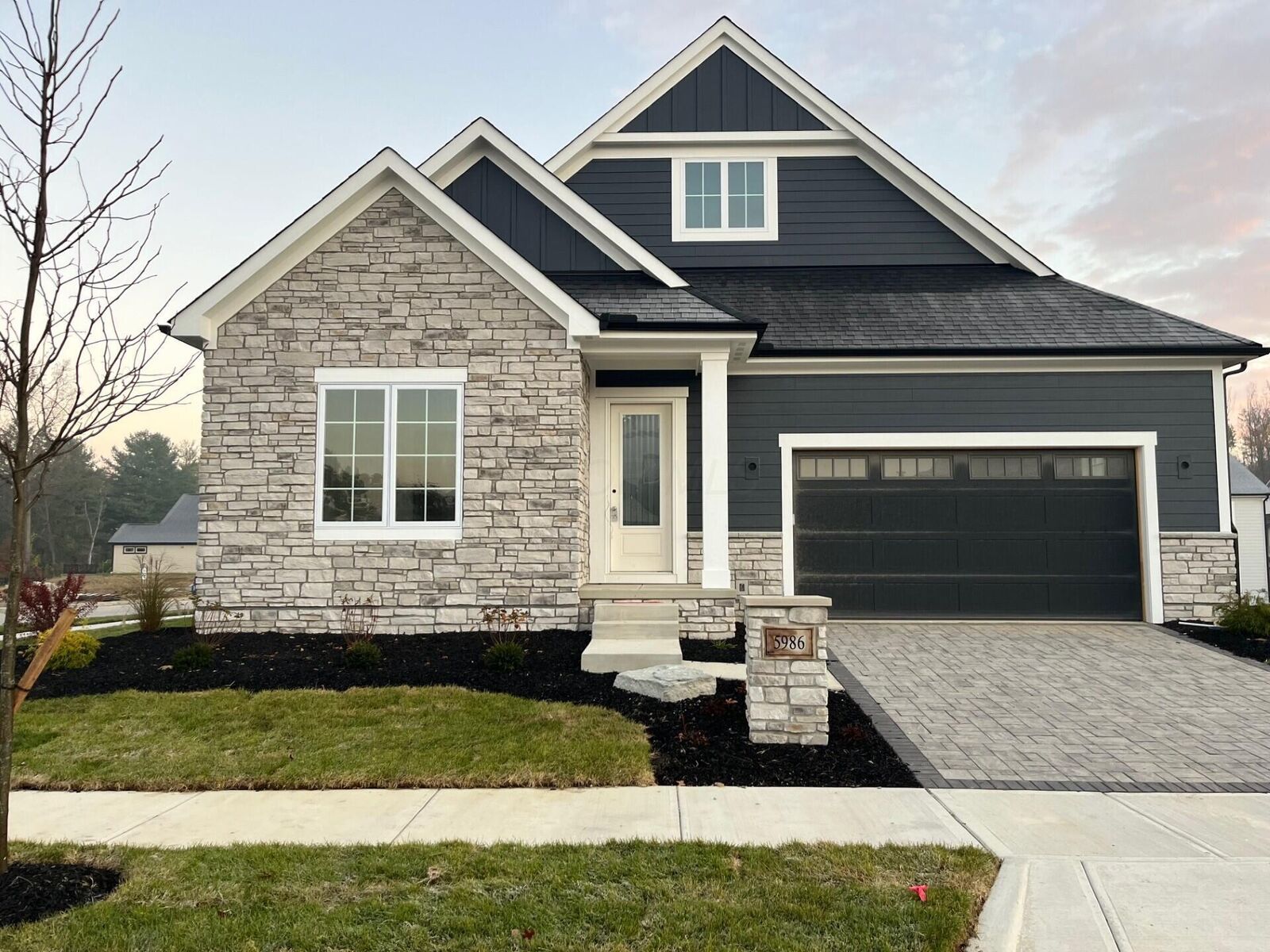 Property Photo:  5986 Stratton Place  OH 43230 