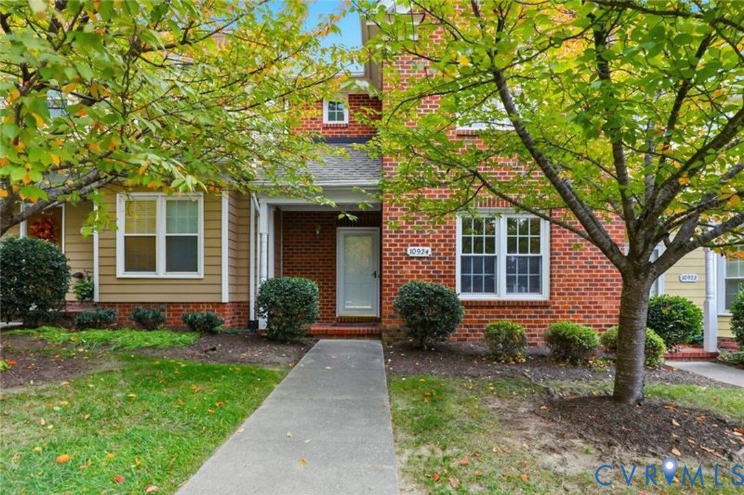 Property Photo: 10924 Bush Lake Lane VA 23060