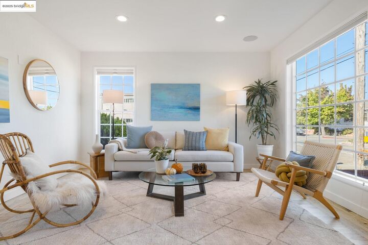 Property Photo: 2829 California St CA 94703