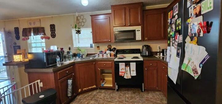 Property Photo:  205 Reeves Street  FL 32578
