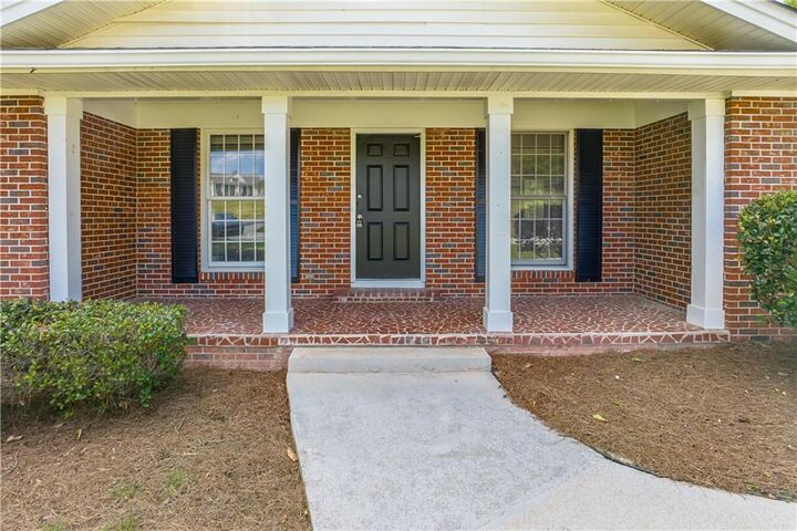 Property Photo: 2174 Highway 323 GA 30543