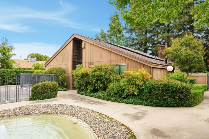 Property Photo:  4869 N Harrison Avenue 109  CA 93704 