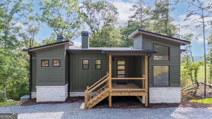 Property Photo:  127 Crystal Lane  GA 30540