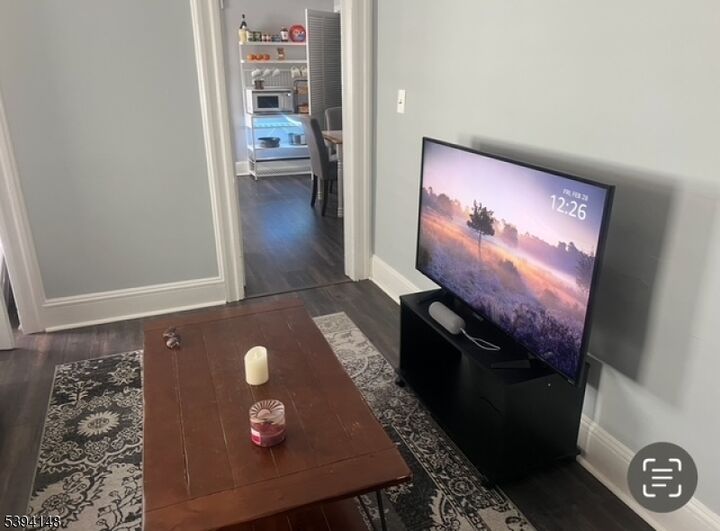 Property Photo:  43 2nd Ave 4  NJ 07027