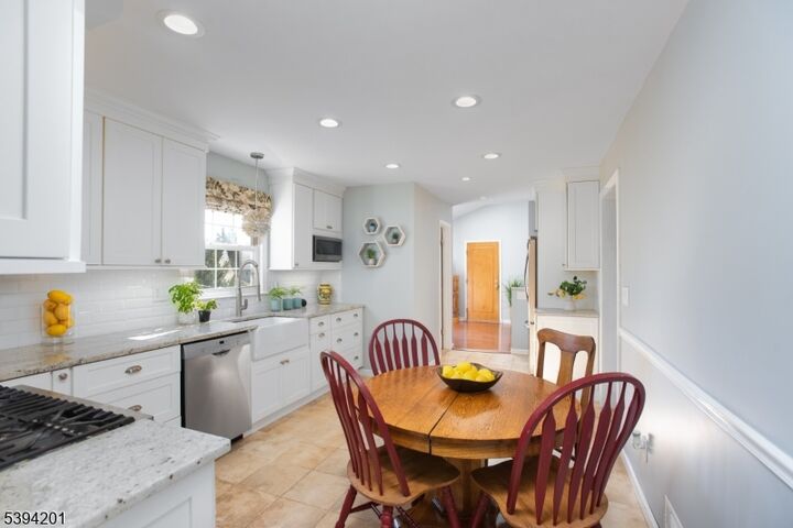 Property Photo:  4 Marshall Rd  NJ 08844 