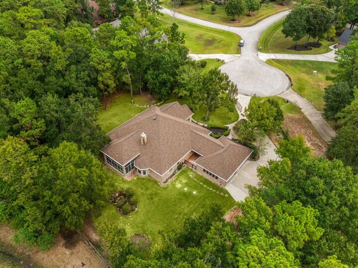 Property Photo: 28618 Benders Crossing Drive TX 77386