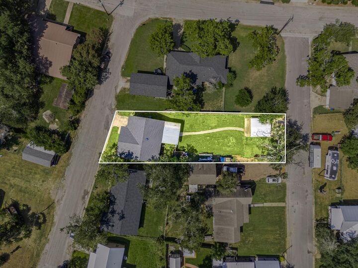 Property Photo:  415 N Baron Street  TX 77418 