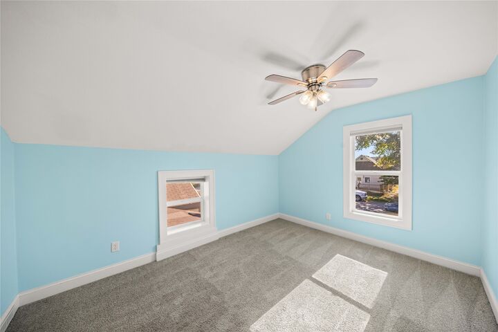 Property Photo:  213 W 7th Street  IA 50156 