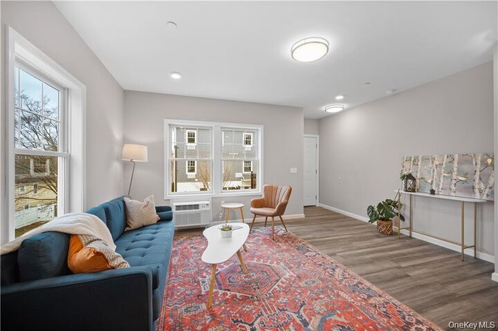 Property Photo:  108 N Kensico Avenue 6B  NY 10604