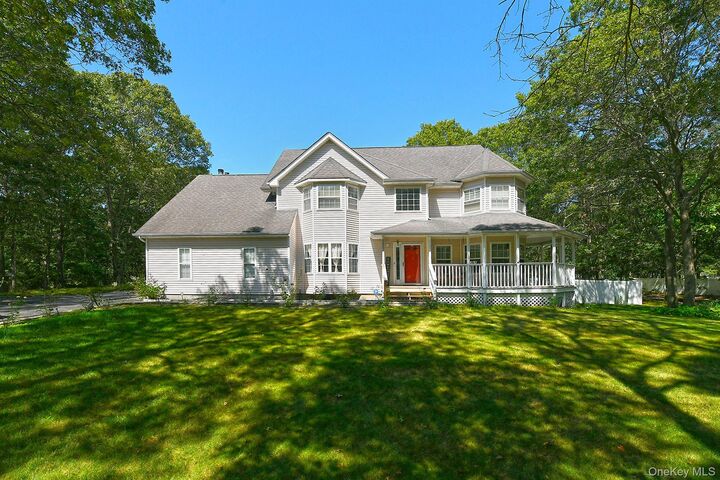 Property Photo:  187 Robinson Avenue  NY 11763