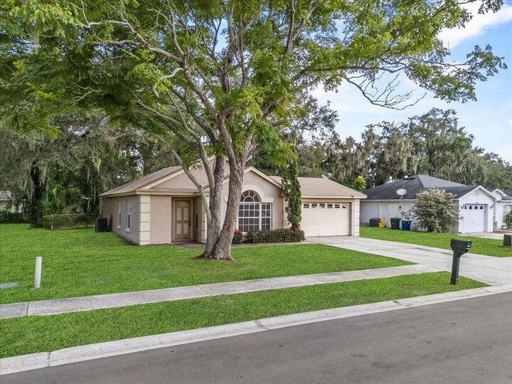 Property Photo:  990 Forrest Drive  FL 33830 