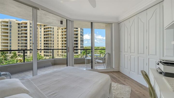 Property Photo:  1211 Gulf Of Mexico Drive 301  FL 34228 