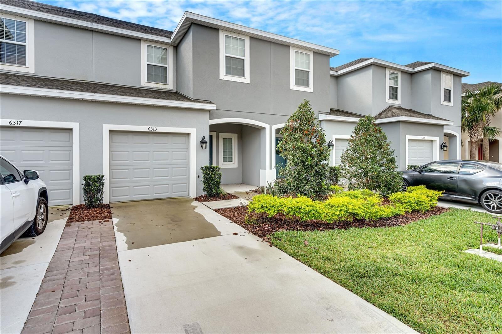 Property Photo: 6313 Willowside Street FL 34221