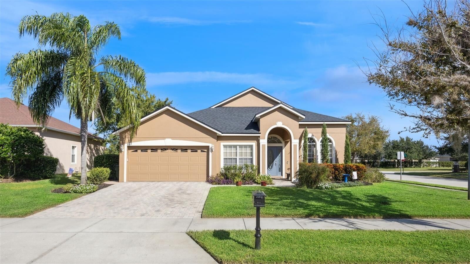 Property Photo:  3720 Valley Oaks Court  FL 32766