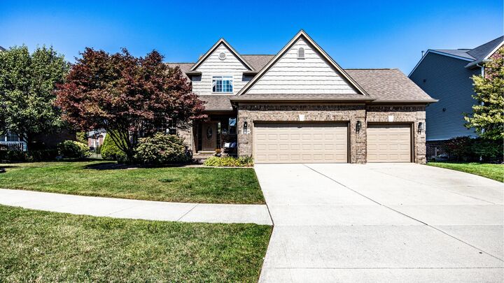 Property Photo:  21839 Goldenwillow Drive  MI 48044