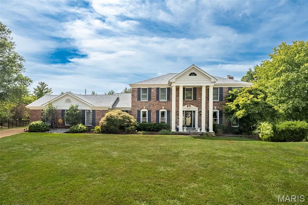 Property Photo:  2512 Janel Court  MO 63129