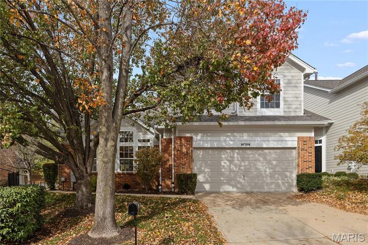 Property Photo: 16758 Chesterfield Bluffs Circle MO 63005