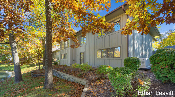 Property Photo:  6260 Heathmoor Court SE  MI 49546 