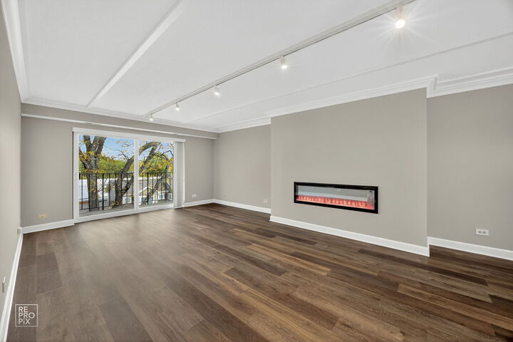 Property Photo: 2066 Saint Johns Avenue 404 IL 60035