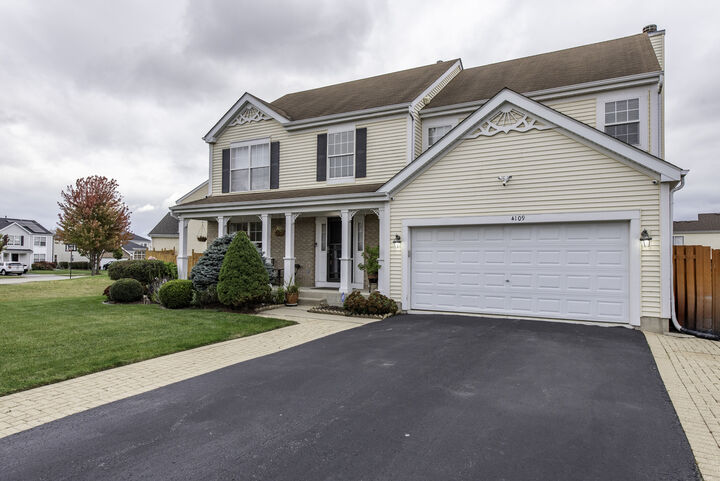 Property Photo:  4109 Sarah Drive  IL 60099