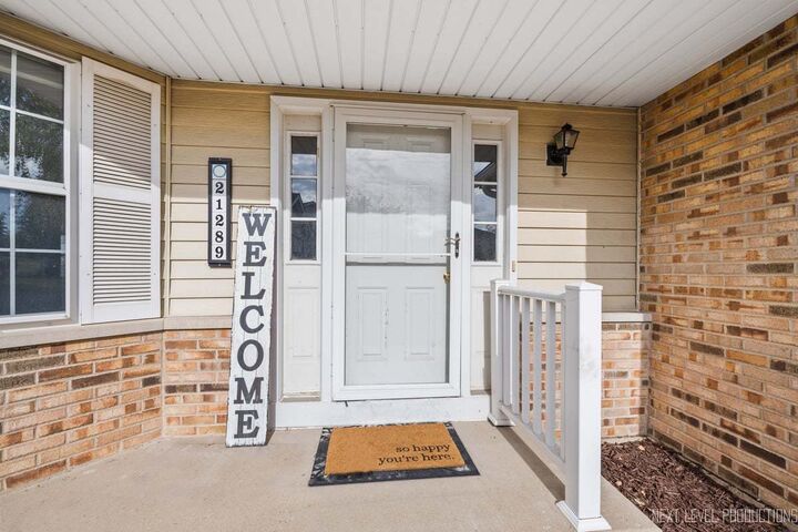 Property Photo:  21289 Silktree Circle  IL 60544