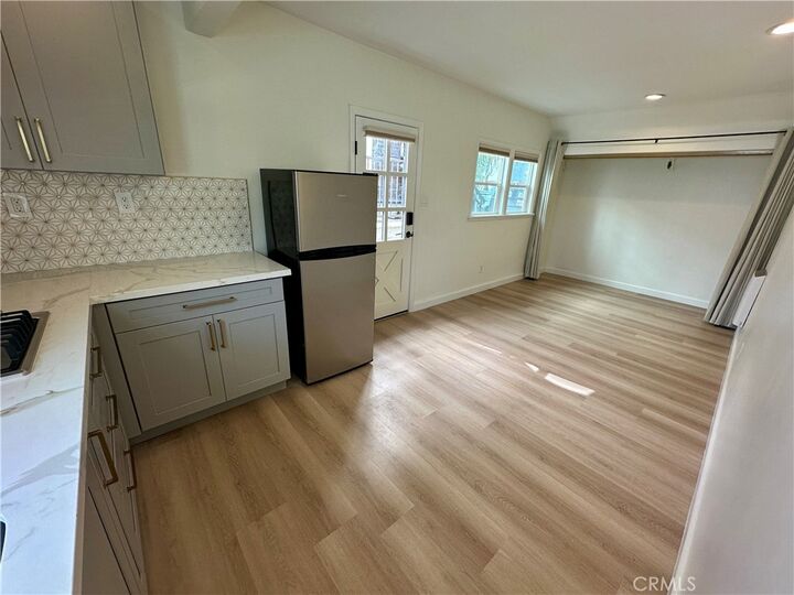 Property Photo:  933 1/2 Bayview Drive  CA 90254 