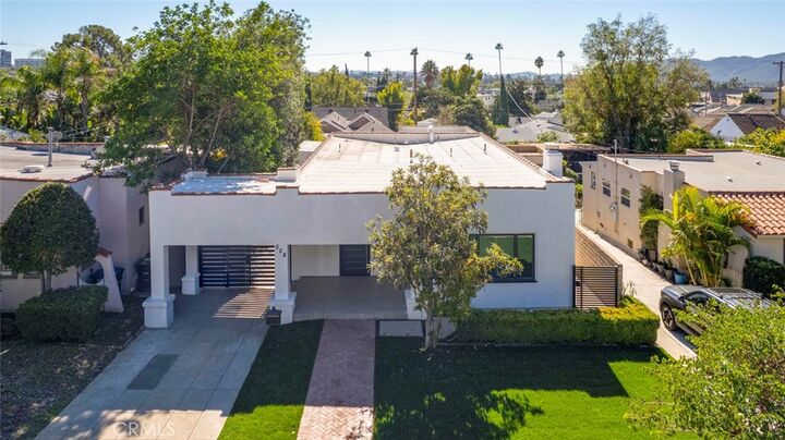 Property Photo:  528 Spencer Street  CA 91202 