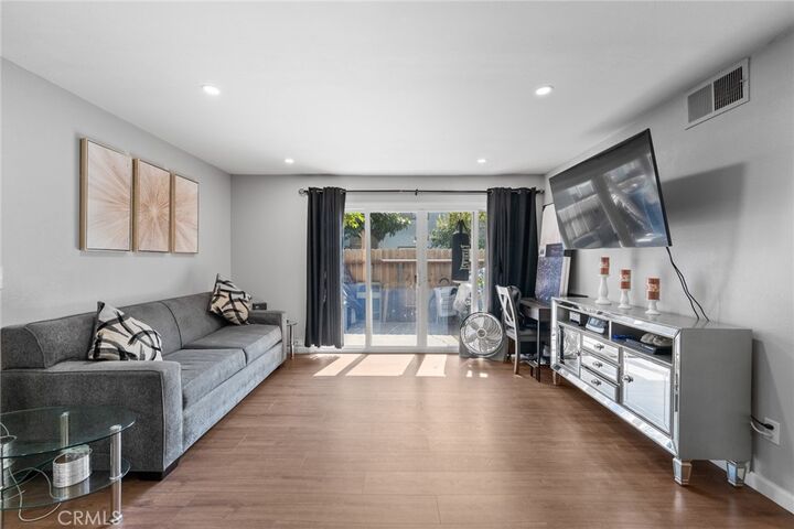 Property Photo: 2511 W Sunflower P4 CA 92704