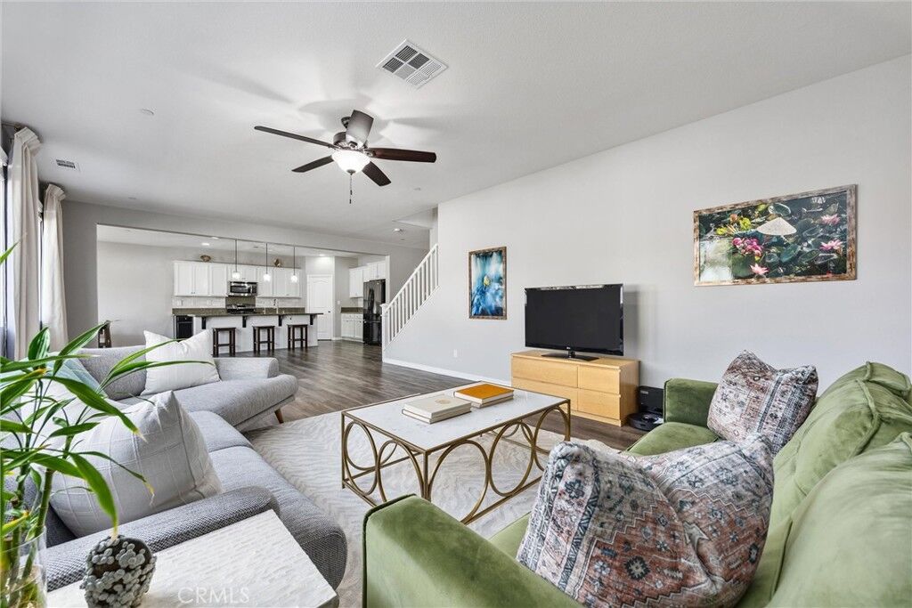 Property Photo: 308 White Alder Drive CA 93314