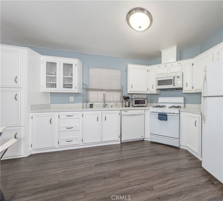 Property Photo:  122 Hornbeam  CA 92708 