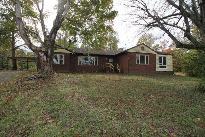 Property Photo:  2288 Old Ashland City Rd  TN 37043 