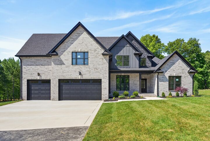 Property Photo:  1330 Reda Dr  TN 37042 