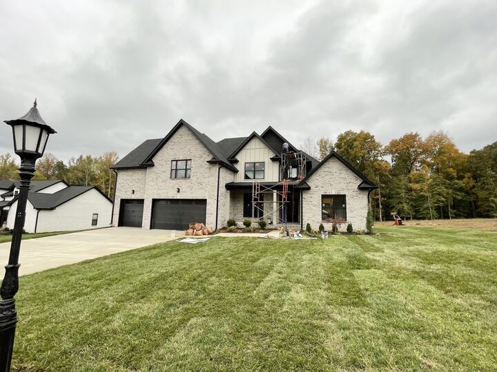 Property Photo: 1330 Reda Dr TN 37042