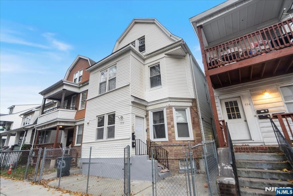 Property Photo:  552 Norwood Street  NJ 07018 