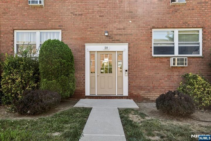 Property Photo: 28 Knox T 2B NJ 07470